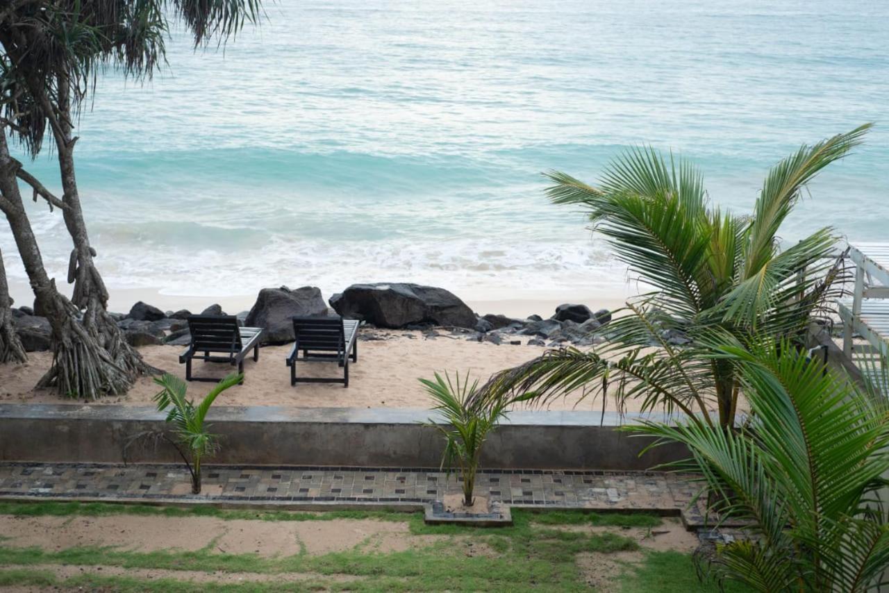 Blue Wave Beach Villa By Aaryan Group أمبالانغودا المظهر الخارجي الصورة