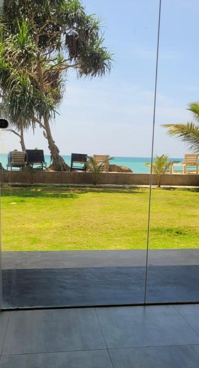 Blue Wave Beach Villa By Aaryan Group أمبالانغودا المظهر الخارجي الصورة